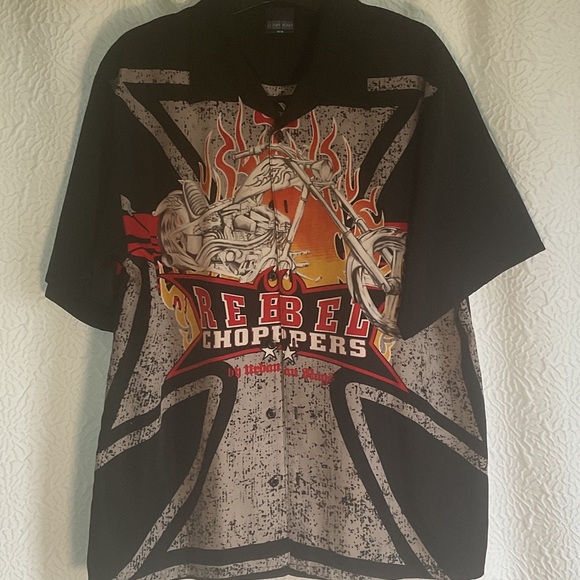 Vintage black Graphic button down shirt - Picture 2 of 3